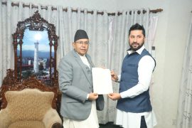 सांसद पदबाट निलम्बन फुकुवा गरिदिन रवि लामिछानेले दिए सभामुखलाई निवेदन