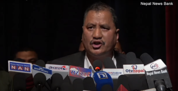 ‘गोलि पचाएर यहाँसम्म आइपुगेका हामी दलाल पुँजीवादको रजाईबाट तर्सिन पर्दैन’