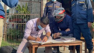 अख्तियारद्वारा पोखरा महानगरको उजुरी हेर्ने अधिकारी २५ हजार घुससहित पक्राउ