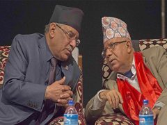 प्रचण्ड–माधव पार्टी एकताको सम्भावना, संकट टार्नको लागि छलफल भइरहेको दाबी