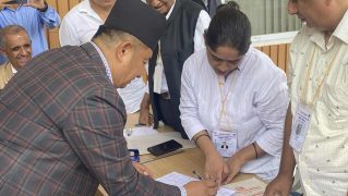 लामाले बागमती कांग्रेस संसदीय दलको नेतामा उम्मेदवारी दर्ता गराए