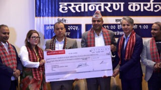 एनआरएनए उच्चस्तरीय समितिले श्रेष्ठ नेतृत्वको समितिलाई बुझायो ८३ लाख नगद र जिन्सी सामग्री