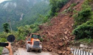 बाढी–पहिरोले देशभर १० सडक बन्द, १४३ स्थानमा एकतर्फी आवागमन