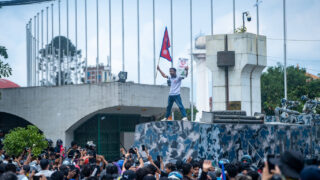 प्रहरी दमनपछि झन् हिंसात्मक बन्यो आन्दोलन, तीन जनाको मृत्यु