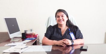 काठमाडौं मेडिकल कलेजकी अध्यक्ष सोइना शर्माको प्रश्न- “निजी स्वास्थ्य संस्थालाई कमजोर पार्ने खेल किन?”