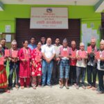 नाप नक्सा पूरा भएको ३८ वर्षपछि पाए डडेलधुराका १२ परिवारले पाए पुर्जा