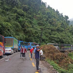 काठमाडौँबाट बाहिरिएका सवारी साधन गल्छीमा रोकियो