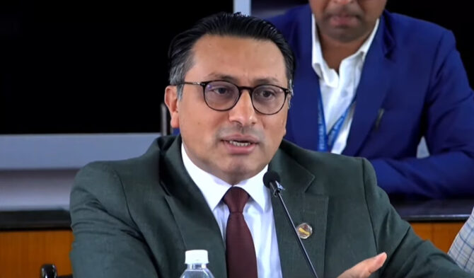 वैदेशिक सहयोग र ऋणको दायरा घट्दै जाँदा चुनौती बढ्दैछ : अर्थमन्त्री डा. वाग्ले