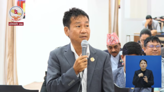 हर्क साम्पाङको प्रश्न : ‘विपद्ले मुलुक आक्रान्त छ, प्रधानमन्त्री के खान निजी भ्रमणमा जानुभएको ?’ 