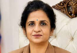 उद्योगमन्त्रीले दिइन् राजीनामा