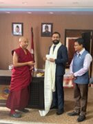 बाढी प्रभावितका लागि गुरु रिम्पोछेद्वारा एक करोड ५० लाख सहयोग