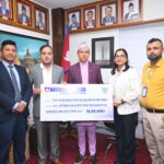 बाढी प्रभावितलाई नेशनल प्याथ ल्याबको १५ लाख ५५ हजार ५५५ रुपैयाँ सहयोग