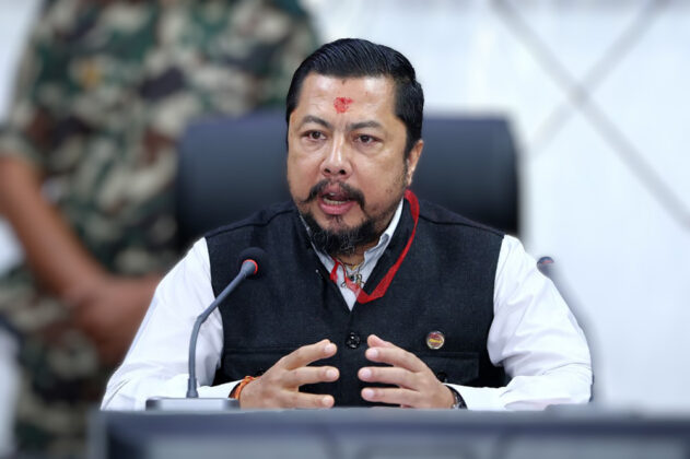 डिजिटल माध्यमबाट विद्युत् महसुल तिर्न ऊर्जामन्त्री श्रेष्ठको अपिल