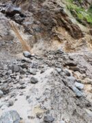 गगने खोलामा लगातार पहिरोपछि कर्णाली राजमार्ग अवरुद्ध